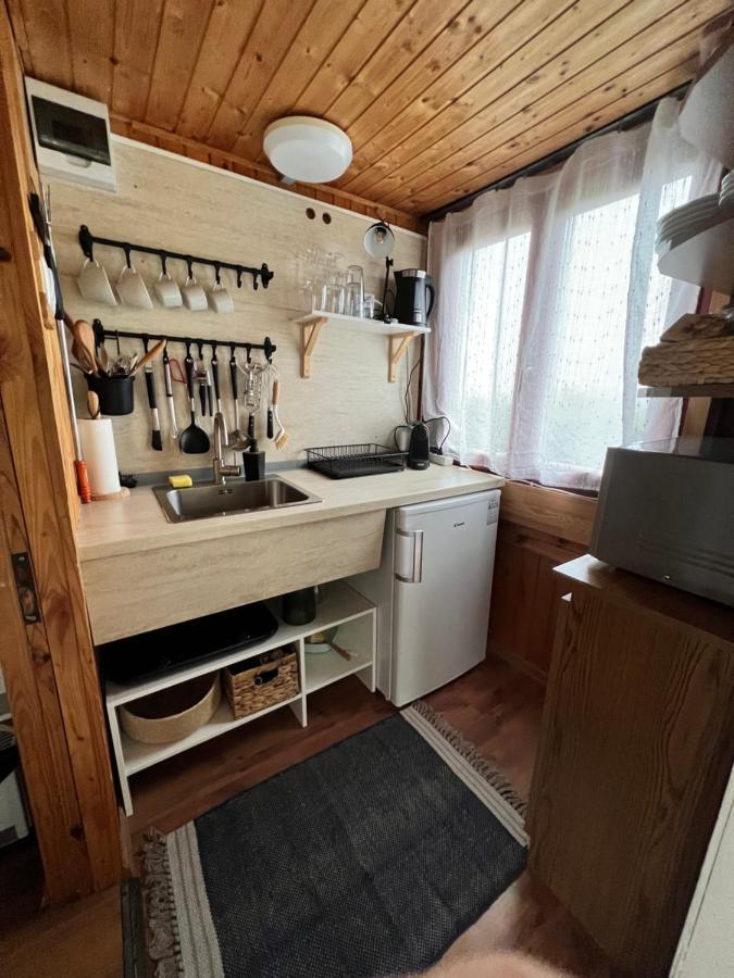 Mandulas Kabin A Kishaz Dezsaval Es Kilatassal A Balatonra Balatongyörök Exterior foto